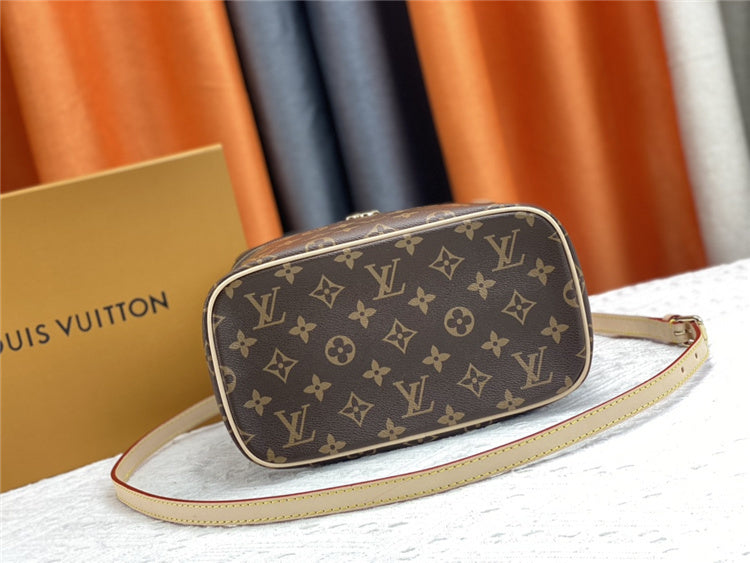 LLV Design Box Purse