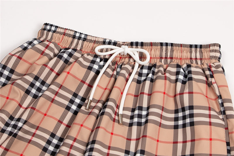 Stripes Brbry Design Shorts 1