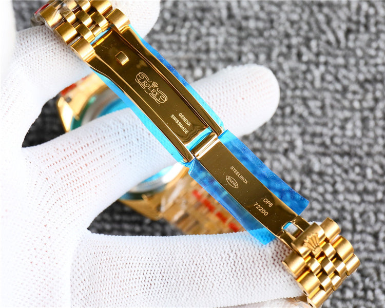 Gold Rlex Design Watch