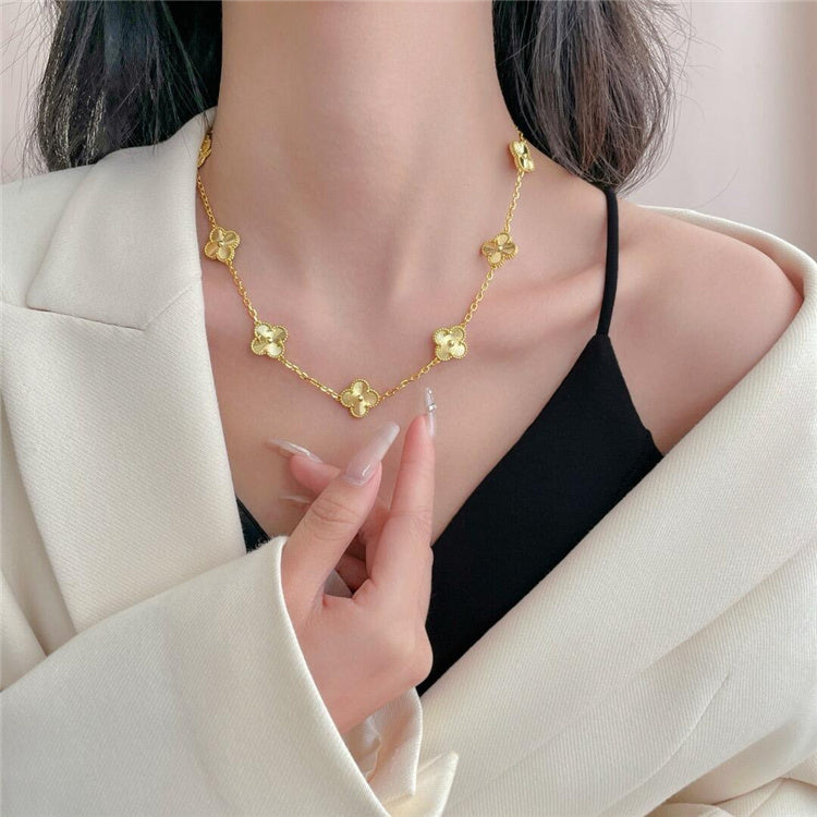 Van CF Four Leaf Clover Design Necklace