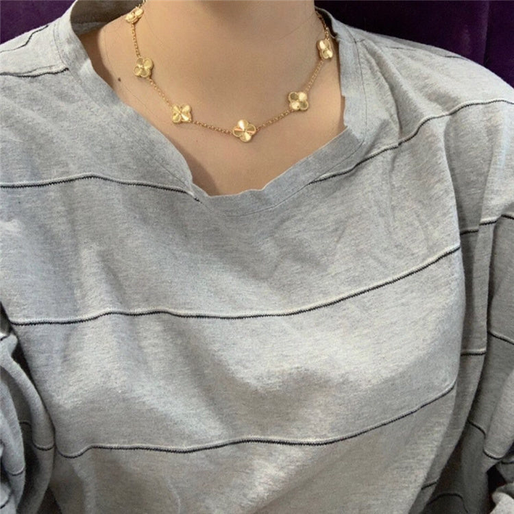 Van CF Four Leaf Clover Design Necklace